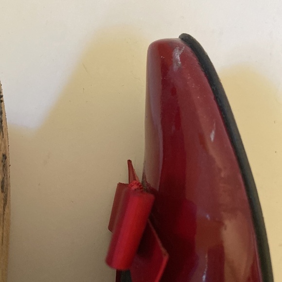 Stuart Weitzman Red Flats with Bow - Picture 10 of 11